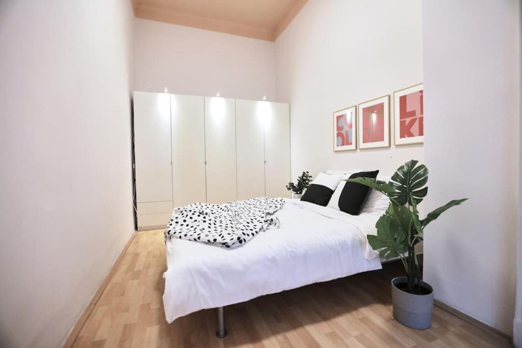 Unwind In Style W Sauna Dsgn 2Br Home Budapeste Exterior foto