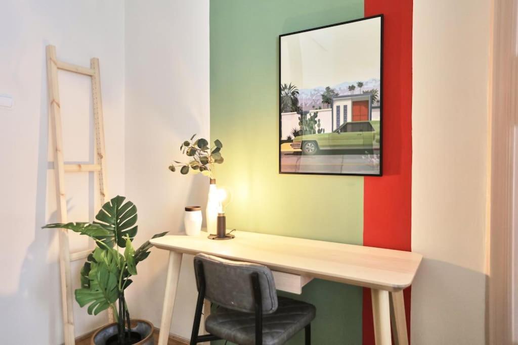 Unwind In Style W Sauna Dsgn 2Br Home Budapeste Exterior foto