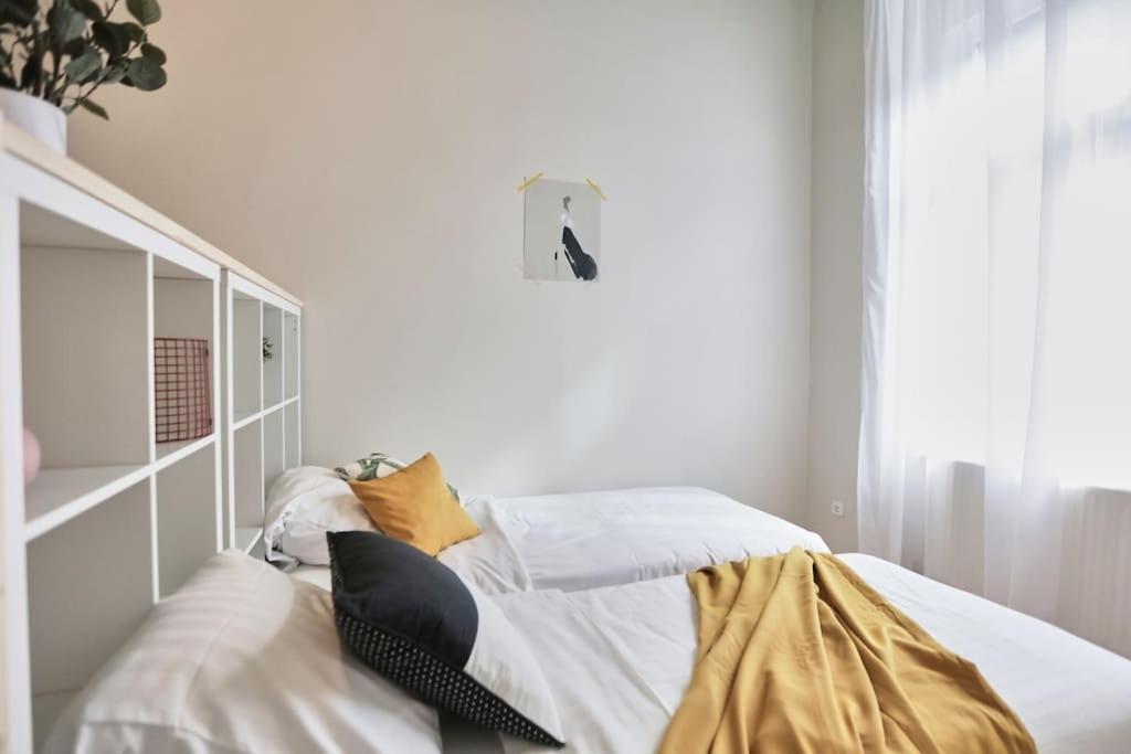 Unwind In Style W Sauna Dsgn 2Br Home Budapeste Exterior foto